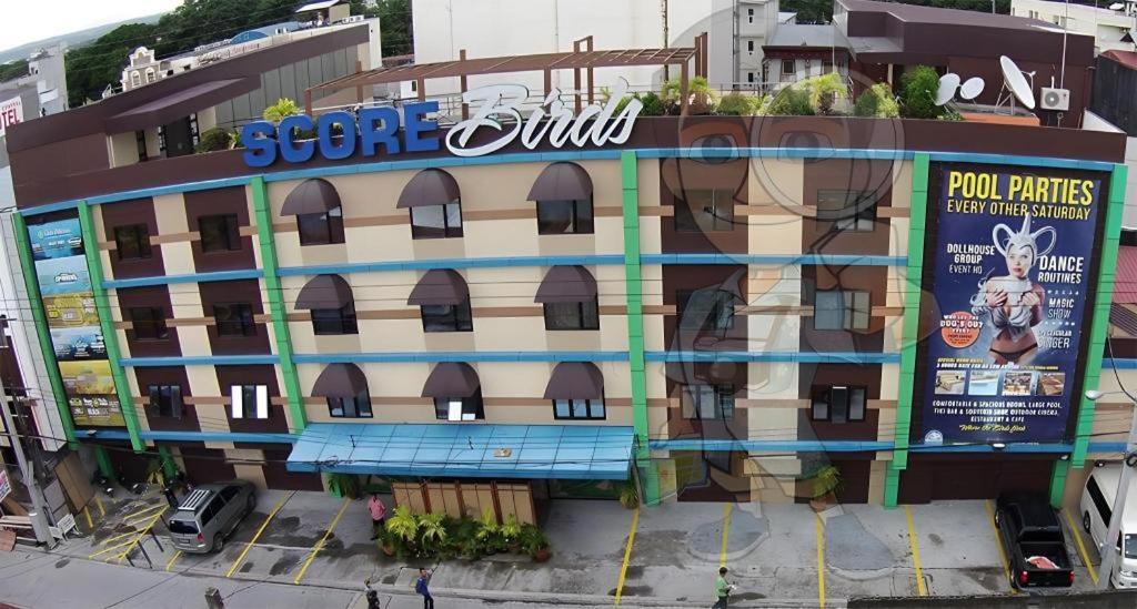 Score Birds Hotel Angeles Exterior photo